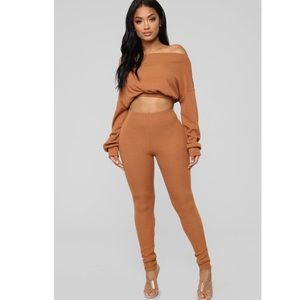 Fashion Nova  NWT! Cognac Soft Feelings Sweater Pant Set Size S